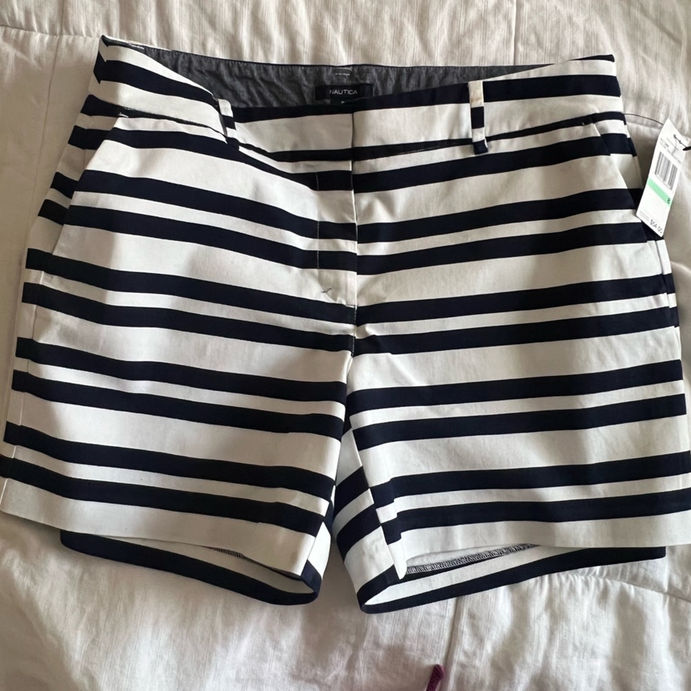 Nautica Sz 8 Striped Shorts NWT